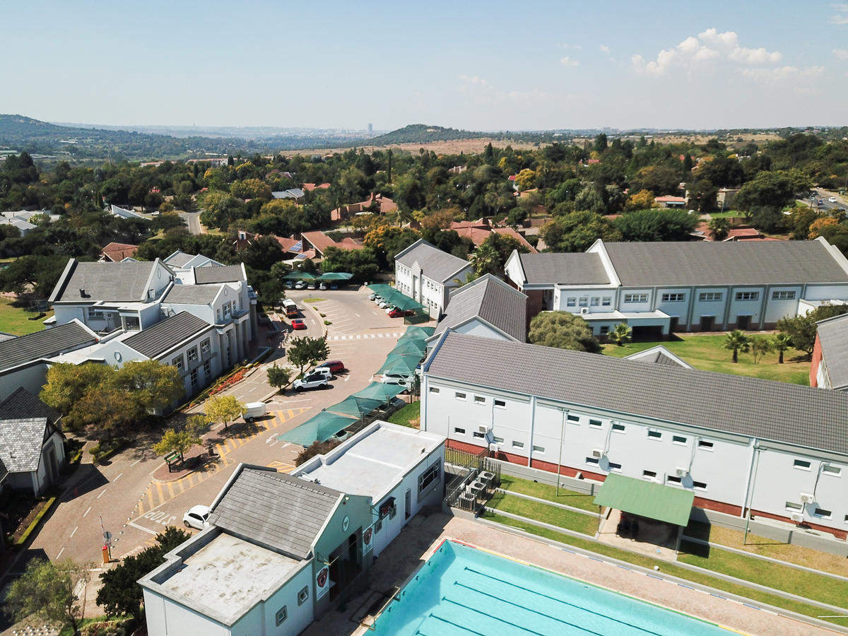 Crawford International Lonehill