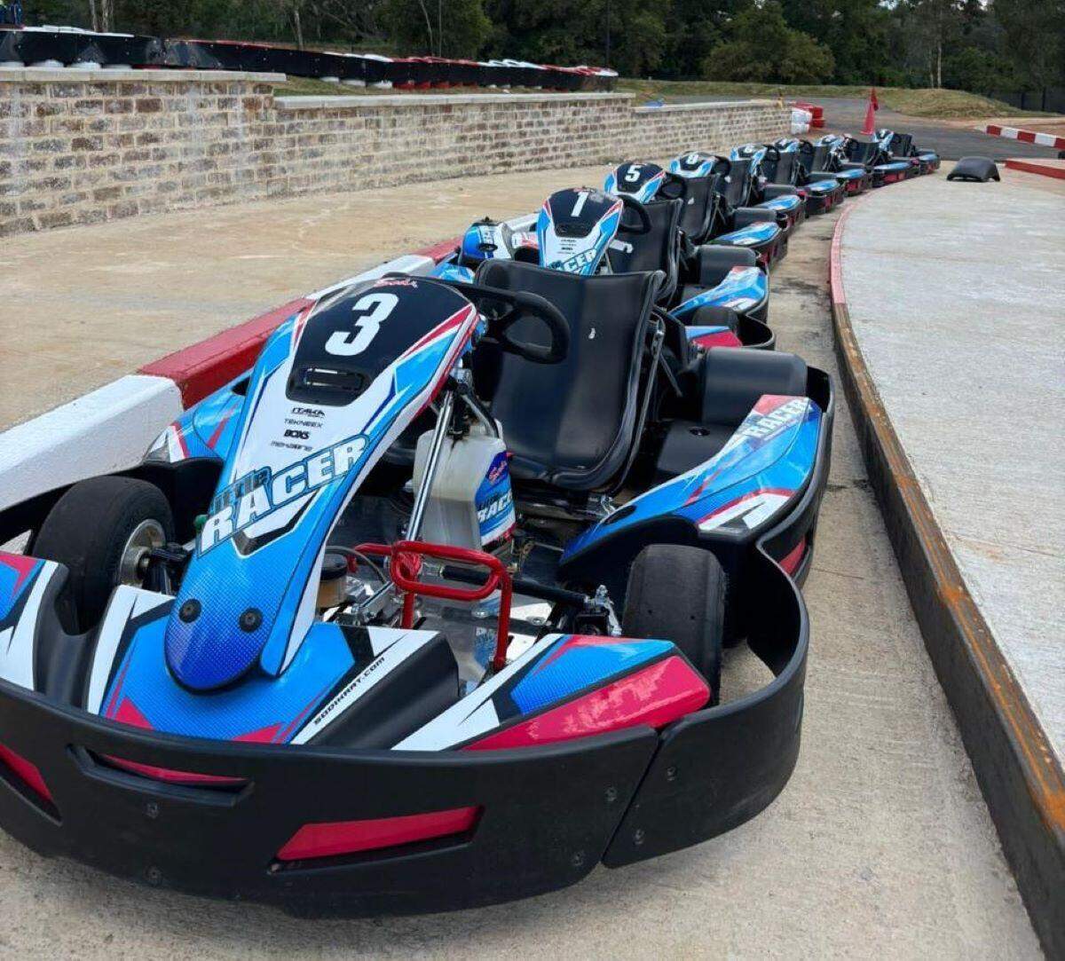 Epic Karting - Outdoor Go Kart Track