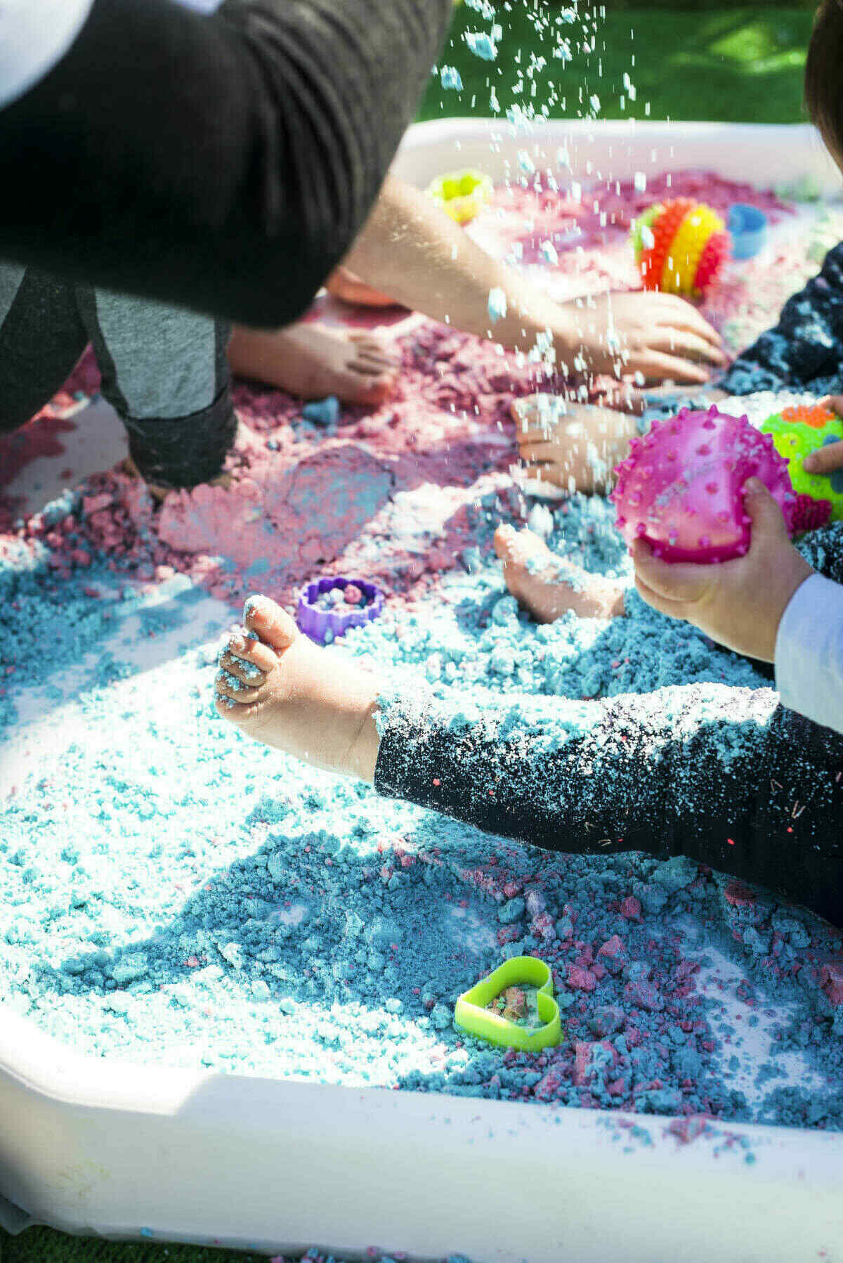 kids painting