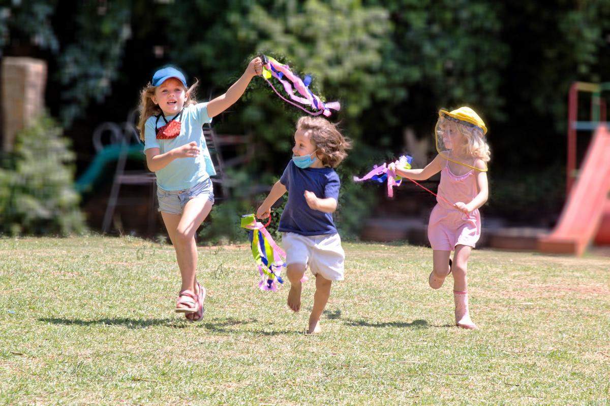 children running