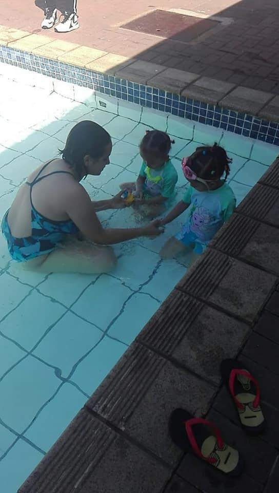 Superfins Swimming