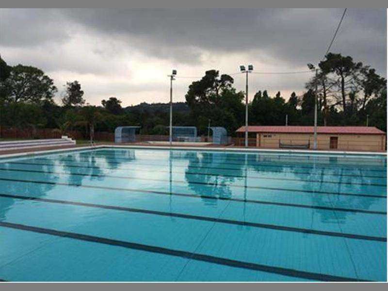 Zoo Lake Swimming Pool